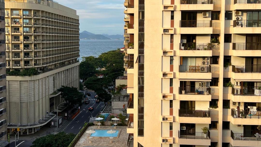 Flat Copacabana Com Garagem Apartment Rio de Janeiro