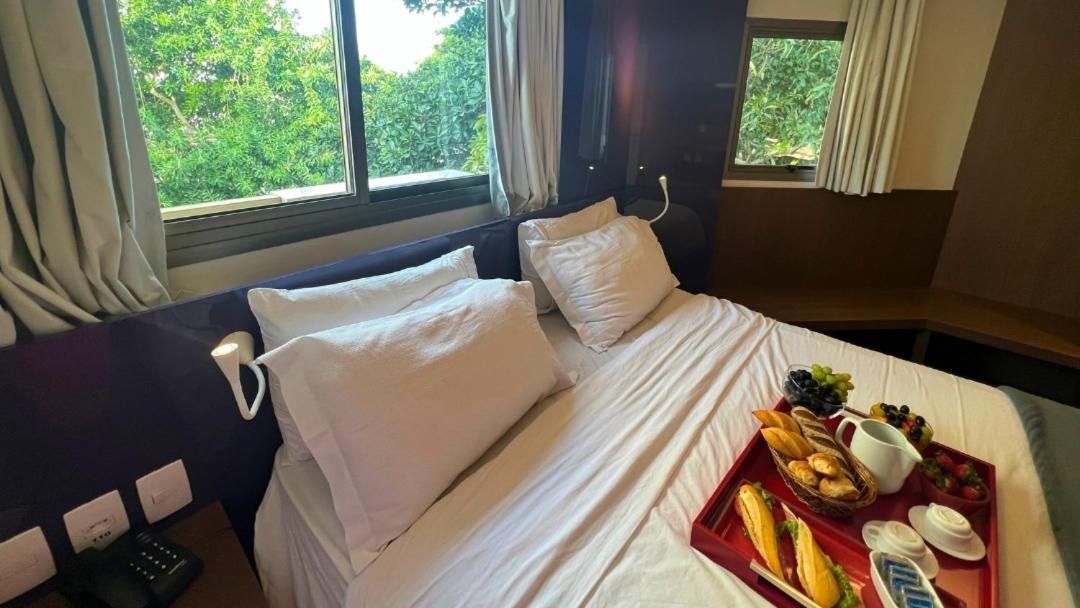 Flat Copacabana Com Garagem Apartment Rio de Janeiro